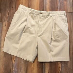 Bob Timberlake khaki shorts size 40